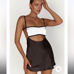 Worn once! Super sexy and flattering but does more like an XXS